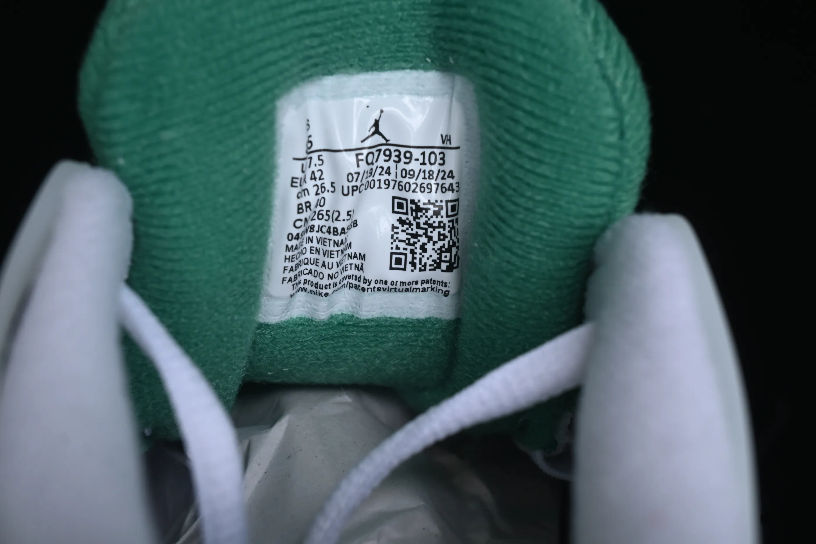 All categories Air Jordan Jordan series basketball shoes Air Jordan 4 Air Jordan 4 "Remastered" AJ4 Joe 4 remake raw rubber white and green FQ7939-103